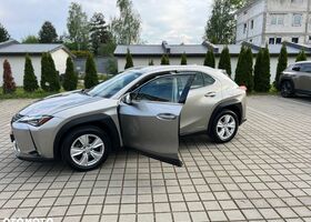 Лексус UX, объемом двигателя 1.99 л и пробегом 89 тыс. км за 22678 $, фото 1 на Automoto.ua