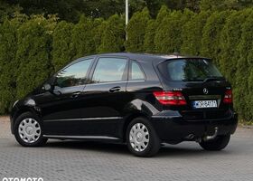 Мерседес Б-класс 2007 в Европе на Automoto.ua Черный Мерседес Б-класс, объемом двигателя 1 л и пробегом 284 тыс. км за 3124 $, фото 3 на Automoto.ua