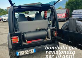 Джип Вранглер 1998 в Европе на Automoto.ua Черный Джип Вранглер, объемом двигателя 2.46 л и пробегом 156 тыс. км за 14900 $, фото 8 на Automoto.ua