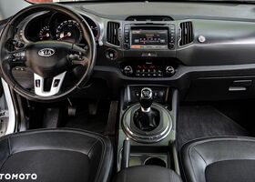 Киа Sportage, объемом двигателя 1.59 л и пробегом 49 тыс. км за 10778 $, фото 30 на Automoto.ua