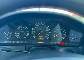 Мерседес ЦЛ 420 1996 у Європі на Automoto.ua Мерседес ЦЛ 420, об'ємом двигуна 4.2 л та пробігом 177 тис. км за 15939 $, фото 15 на Automoto.ua