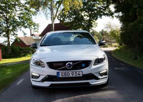 Volvo S60 2018 на тест-драйве, фото 5