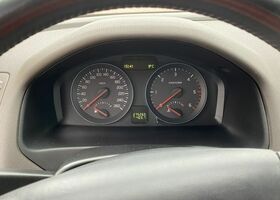 Вольво S40, об'ємом двигуна 1.56 л та пробігом 275 тис. км за 3823 $, фото 5 на Automoto.ua