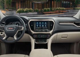 Интерьер салона GMC Acadia 2021