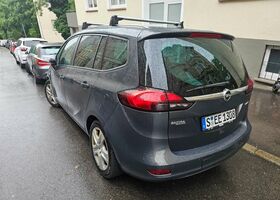 Серый Опель Zafira Tourer, объемом двигателя 1.36 л и пробегом 111 тыс. км за 11401 $, фото 5 на Automoto.ua