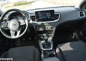 Кіа XCeed, об'ємом двигуна 1.35 л та пробігом 115 тис. км за 16847 $, фото 12 на Automoto.ua