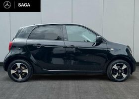 Чорний Смарт Forfour, об'ємом двигуна 1 л та пробігом 41 тис. км за 12826 $, фото 8 на Automoto.ua