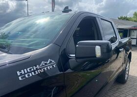 Шевроле Сильверадо 2021 в Европе на Automoto.ua Черный Шевроле Сильверадо, объемом двигателя 5.3 л и пробегом 41 тыс. км за 42246 $, фото 11 на Automoto.ua