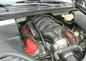 Чорний Мазераті Quattroporte, об'ємом двигуна 4.24 л та пробігом 226 тис. км за 13925 $, фото 27 на Automoto.ua
