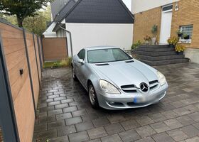 Мерседес 200 2005 у Європі на Automoto.ua Сірий Мерседес 200, об'ємом двигуна 0 л та пробігом 173 тис. км за 6300 $, фото 4 на Automoto.ua