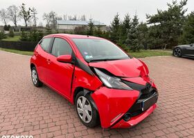 Тойота Айго, объемом двигателя 1 л и пробегом 73 тыс. км за 2916 $, фото 2 на Automoto.ua