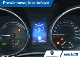 Тойота Ауріс, об'ємом двигуна 1.8 л та пробігом 123 тис. км за 15119 $, фото 11 на Automoto.ua