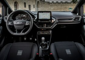 Ford Fiesta 2017 на тест-драйве, фото 17