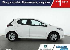 Тойота Яріс, об'ємом двигуна 1.49 л та пробігом 22 тис. км за 17927 $, фото 6 на Automoto.ua