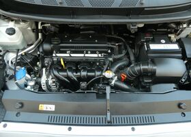 Сірий Хендай ix20, об'ємом двигуна 1.59 л та пробігом 10 тис. км за 14295 $, фото 3 на Automoto.ua