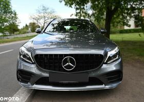 Мерседес Ц-Класс 2019 в Европе на Automoto.ua Серый Мерседес Ц-Класс, объемом двигателя 1 л и пробегом 150 тыс. км за 99900 $, фото 2 на Automoto.ua