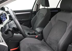 Фольксваген Гольф Варіант 2023 у Європі на Automoto.ua Чорний Фольксваген Гольф Варіант, об'ємом двигуна 1 л та пробігом 92 тис. км за 27329 $, фото 9 на Automoto.ua