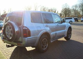 Міцубісі Паджеро 2006 у Європі на Automoto.ua Срібний Міцубісі Паджеро, об'ємом двигуна 3.2 л та пробігом 161 тис. км за 8152 $, фото 3 на Automoto.ua