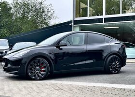 Чорний Тесла Model Y, об'ємом двигуна 0 л та пробігом 46 тис. км за 54844 $, фото 2 на Automoto.ua