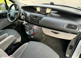 Ситроен С8, объемом двигателя 2 л и пробегом 175 тыс. км за 4730 $, фото 9 на Automoto.ua