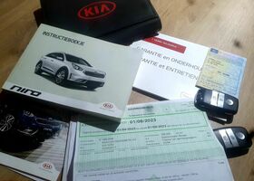 Кіа Niro, об'ємом двигуна 1.58 л та пробігом 183 тис. км за 12959 $, фото 38 на Automoto.ua