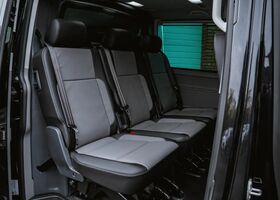 Фольксваген T6.1 Transporter 2023 у Європі на Automoto.ua Чорний Фольксваген T6.1 Transporter, об'ємом двигуна 1.97 л та пробігом 5 тис. км за 102412 $, фото 5 на Automoto.ua