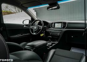 Кіа Sportage, об'ємом двигуна 1.69 л та пробігом 103 тис. км за 15940 $, фото 28 на Automoto.ua