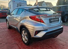 Сірий Тойота C-HR, об'ємом двигуна 1.8 л та пробігом 62 тис. км за 20989 $, фото 3 на Automoto.ua