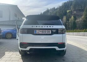 Белый Ленд Ровер Discovery Sport, объемом двигателя 2 л и пробегом 82 тыс. км за 39216 $, фото 1 на Automoto.ua