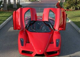 Феррарі Enzo, Купе 2002 - 2004 6.0 V12 (660 л.с.)