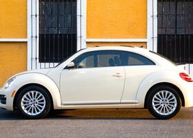 Volkswagen Beetle 2019 на тест-драйве, фото 3