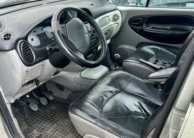 Рено Сценик, объемом двигателя 1.87 л и пробегом 265 тыс. км за 1490 $, фото 5 на Automoto.ua