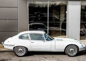 Сірий Ягуар E-Type, об'ємом двигуна 5.34 л та пробігом 82 тис. км за 67538 $, фото 13 на Automoto.ua