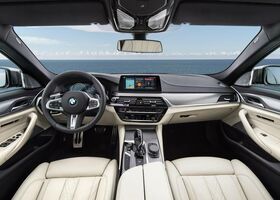 BMW 5 Series 2020 на тест-драйве, фото 17