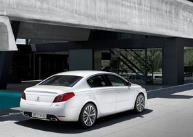 Пежо Коммодор, Седан 2011 - н.в. 2,2 HDi AT (204 Hp)