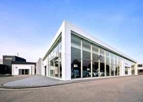 Фольксваген Туарег 2025 у Європі на Automoto.ua Синій Фольксваген Туарег, об'ємом двигуна 3 л та пробігом 15 тис. км за 119480 $, фото 8 на Automoto.ua