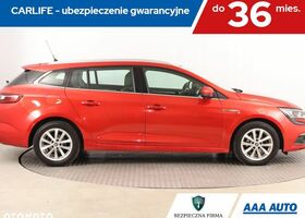 Рено Меган 2017 у Європі на Automoto.ua Червоний Рено Меган, об'ємом двигуна 1 л та пробігом 79 тис. км за 11381 $, фото 6 на Automoto.ua