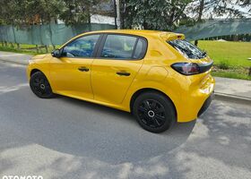 Пежо 208, объемом двигателя 1.2 л и пробегом 25 тыс. км за 10799 $, фото 4 на Automoto.ua