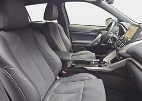 Мицубиси Eclipse Cross 2025 в Европе на Automoto.ua Мицубиси Eclipse Cross, объемом двигателя 2.4 л и пробегом 7 тыс. км за 30490 $, фото 16 на Automoto.ua