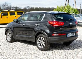 Киа Sportage, объемом двигателя 1.59 л и пробегом 132 тыс. км за 10562 $, фото 4 на Automoto.ua