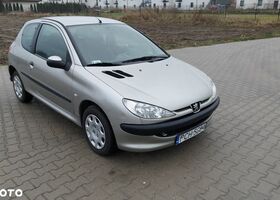 Пежо 206, объемом двигателя 1.4 л и пробегом 120 тыс. км за 1274 $, фото 5 на Automoto.ua