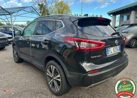 Ниссан Кашкай 2018 в Европе на Automoto.ua Черный Ниссан Кашкай, объемом двигателя 1.46 л и пробегом 90 тыс. км за 13950 $, фото 2 на Automoto.ua