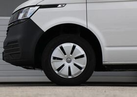 Фольксваген T6.1 Transporter 2024 у Європі на Automoto.ua Білий Фольксваген T6.1 Transporter, об'ємом двигуна 1.97 л та пробігом 14 тис. км за 59439 $, фото 12 на Automoto.ua