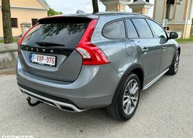 Вольво V60 Cross Country, об'ємом двигуна 1.97 л та пробігом 162 тис. км за 12937 $, фото 10 на Automoto.ua