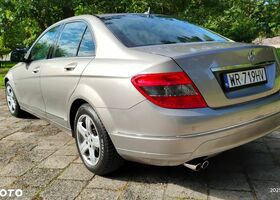 Мерседес Ц-Клас 2007 у Європі на Automoto.ua Сірий Мерседес Ц-Клас, об'ємом двигуна 1 л та пробігом 110 тис. км за 8451 $, фото 8 на Automoto.ua