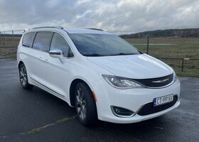 Крайслер Pacifica, об'ємом двигуна 3.61 л та пробігом 106 тис. км за 28056 $, фото 1 на Automoto.ua