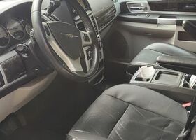 Крайслер Grand Voyager, об'ємом двигуна 2.78 л та пробігом 233 тис. км за 8207 $, фото 5 на Automoto.ua