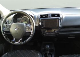 Мицубиси Спейс Стар 2021 в Европе на Automoto.ua Белый Мицубиси Спейс Стар, объемом двигателя 1.19 л и пробегом 15 тыс. км за 14552 $, фото 8 на Automoto.ua