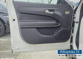 Альфа Ромео Джуниор 2024 в Европе на Automoto.ua Белый Альфа Ромео Джуниор, объемом двигателя 1 л и пробегом 7 тыс. км за 32177 $, фото 11 на Automoto.ua