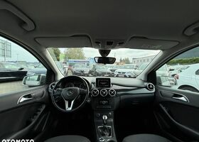 Мерседес Б-класс 2014 в Европе на Automoto.ua Серый Мерседес Б-класс, объемом двигателя 1 л и пробегом 137 тыс. км за 7870 $, фото 6 на Automoto.ua